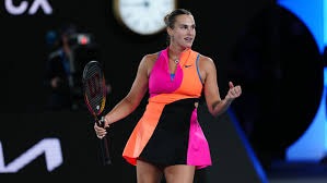 里夫斯：詹姆斯是历史级别的传球手，总在用最正确的方式打球