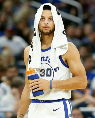 显了主办方 显了主办方